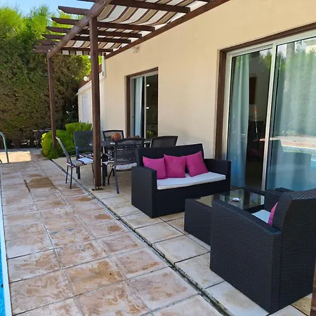 بيت للعطل Koralia